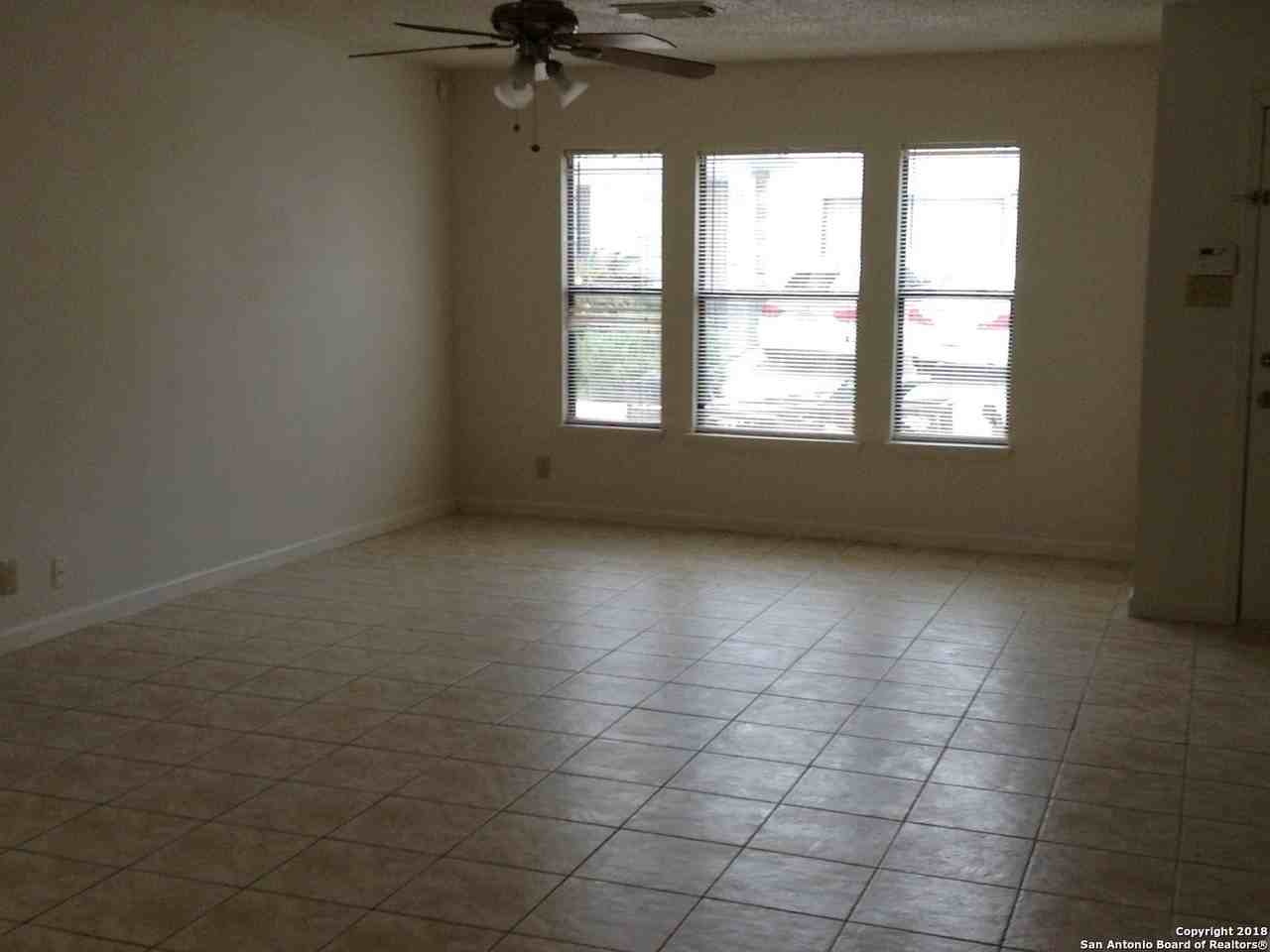 8926 Breezefield - Photo 6 of 23