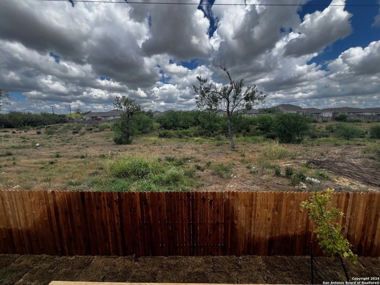 14063 Wool Park - Photo 4 of 27