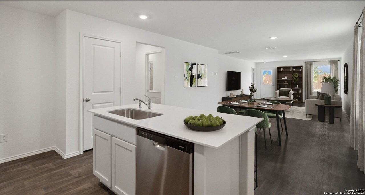 5041 Pitch Mark - Photo 3 of 8