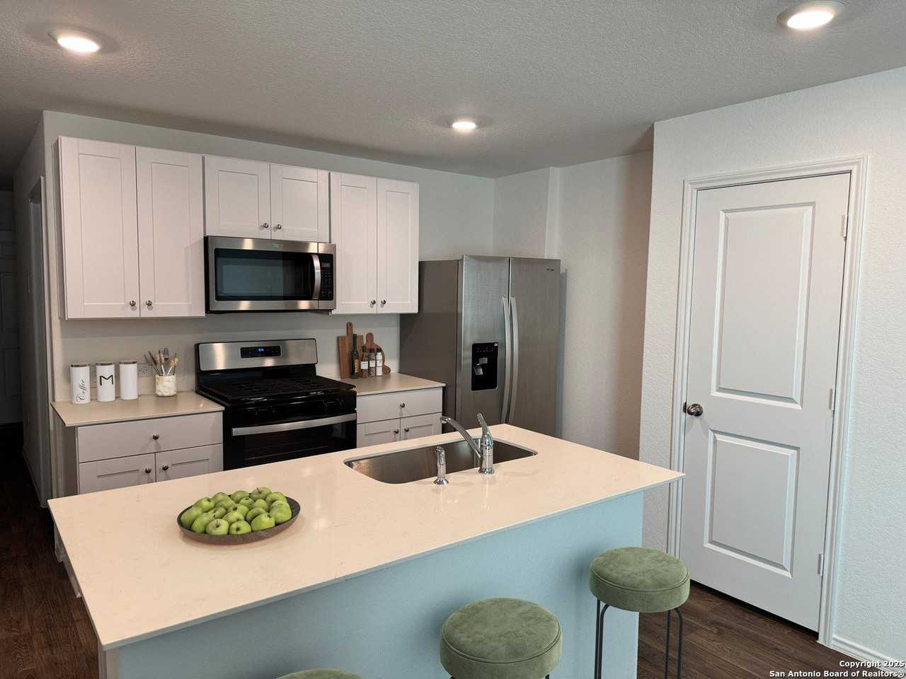 5041 Pitch Mark - Photo 4 of 8