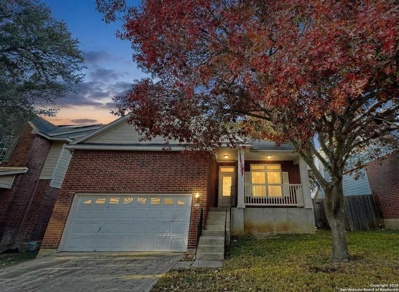 4447 Amandas Cv - Photo 3 of 48