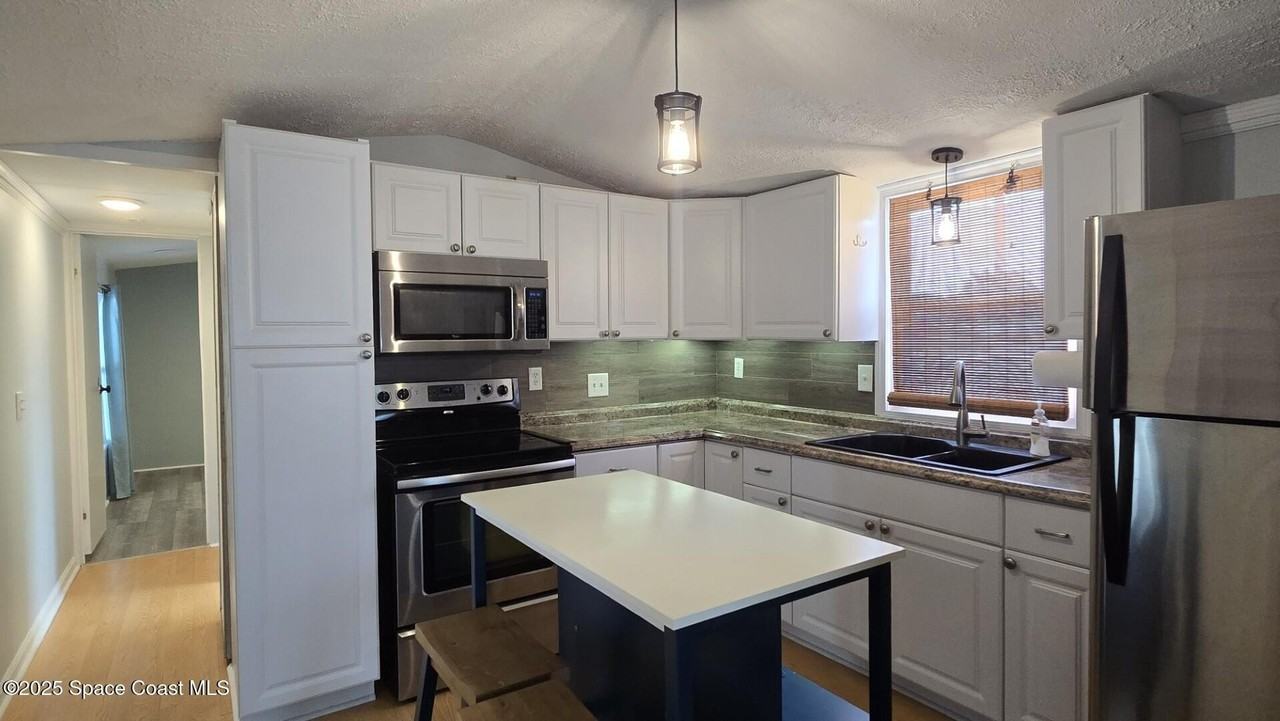 135 Blue Lake Pl - Photo 6 of 29