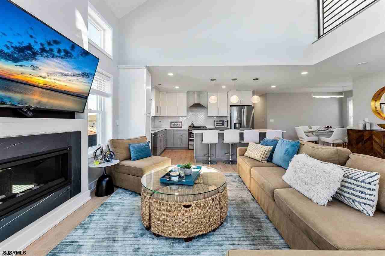 21 N Wyoming Ave - Photo 4 of 25