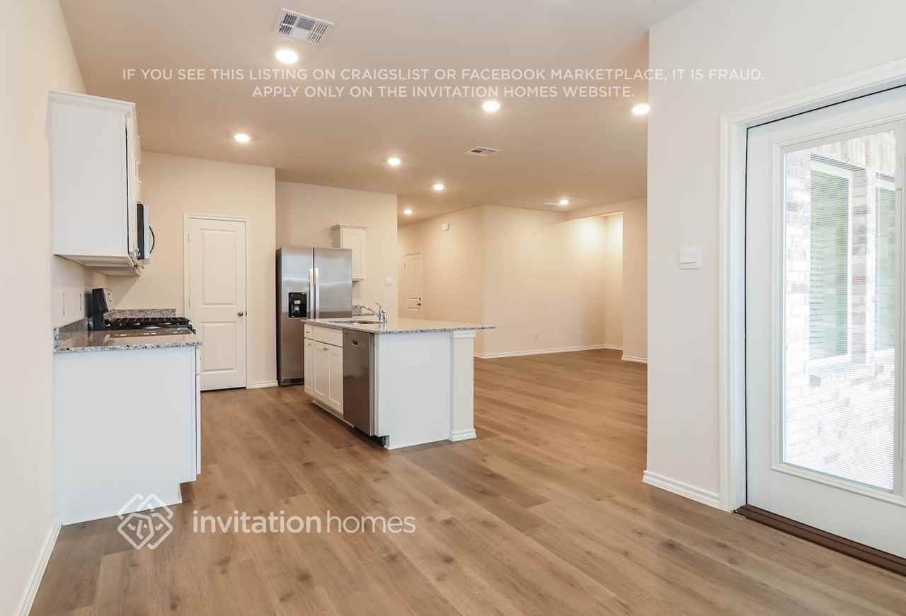 3928 Jade Dr - Photo 7 of 18