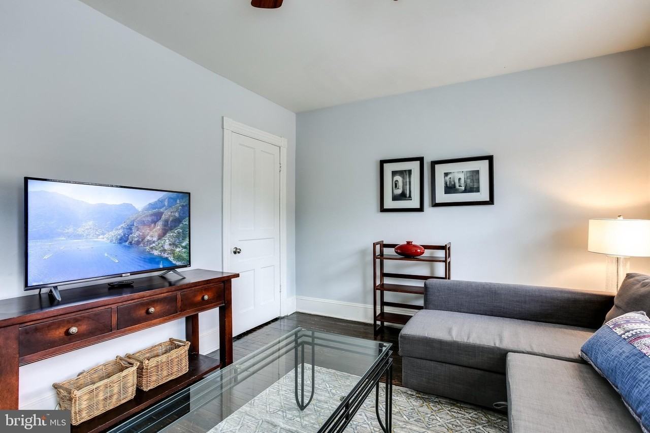 1211 33rd St Nw Unit 2 #2 - Photo 5 of 23