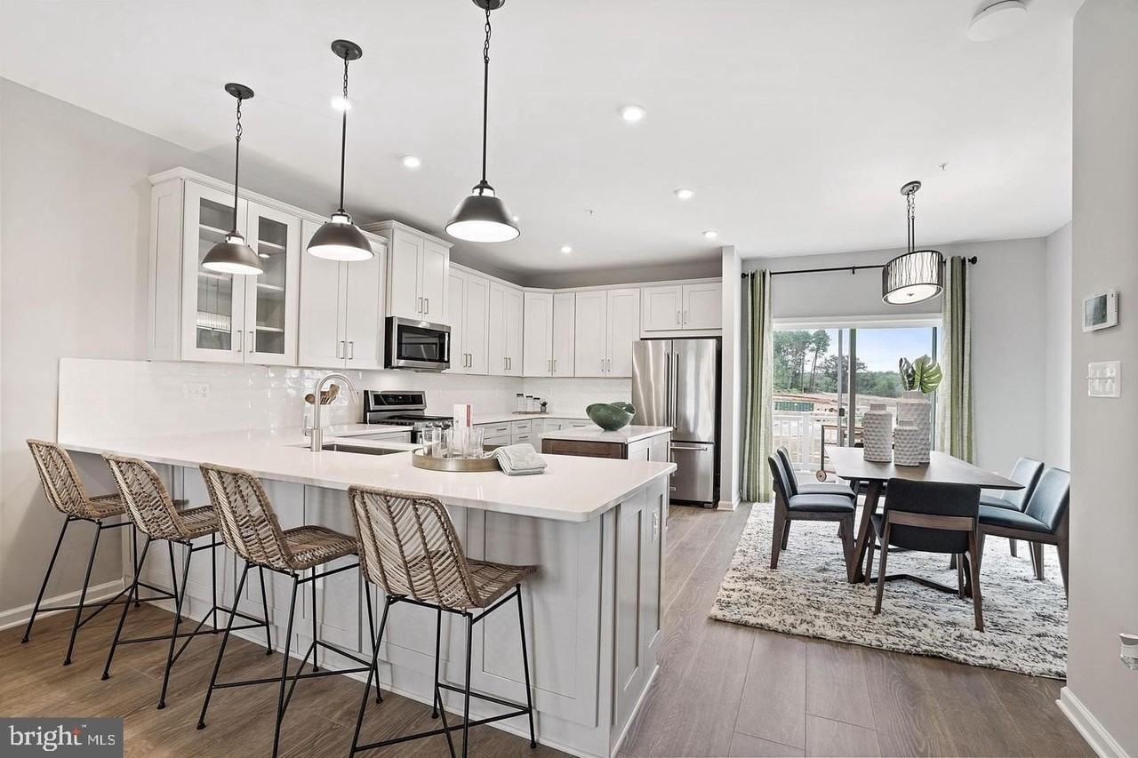 1714 Primrose Way - Photo 4 of 49