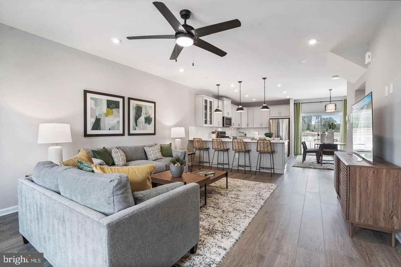 1714 Primrose Way - Photo 5 of 49