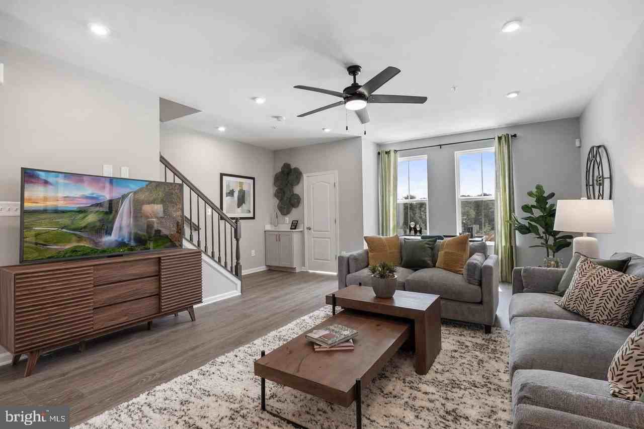 1714 Primrose Way - Photo 6 of 49