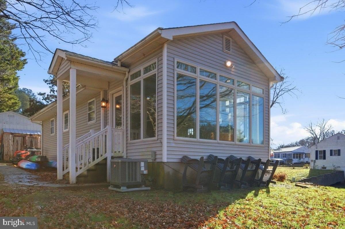 12867 Mccready Rd - Photo 3 of 16