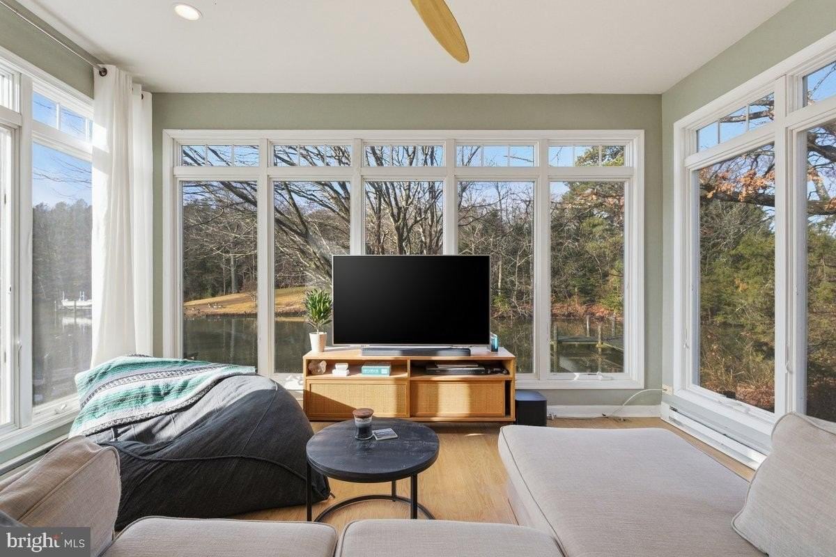 12867 Mccready Rd - Photo 4 of 16