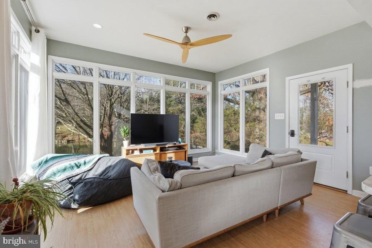 12867 Mccready Rd - Photo 5 of 16