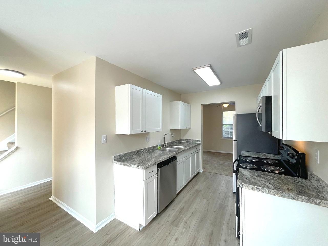 22023 Valley Estates Dr - Photo 6 of 16