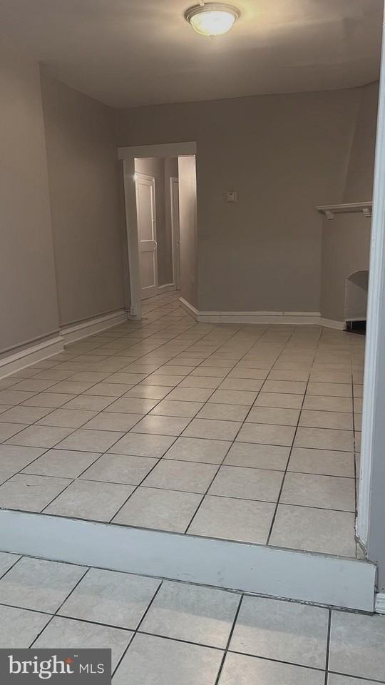 1400 Gilham St - Photo 3 of 3