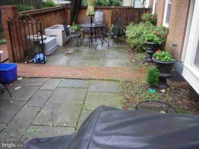 2540 Fairfax Dr Unit A #A - Photo 5 of 6