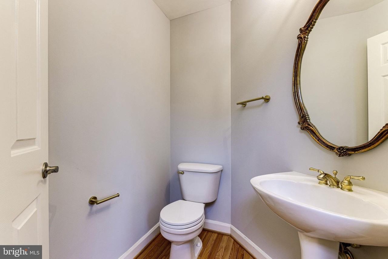 953 Harrison Cir - Photo 7 of 50