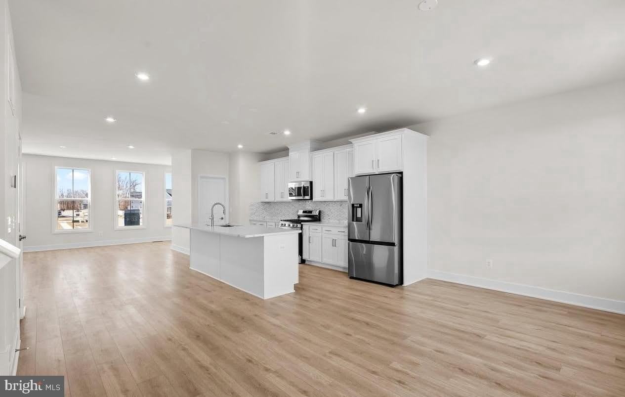 127 Heyford Dr - Photo 6 of 25