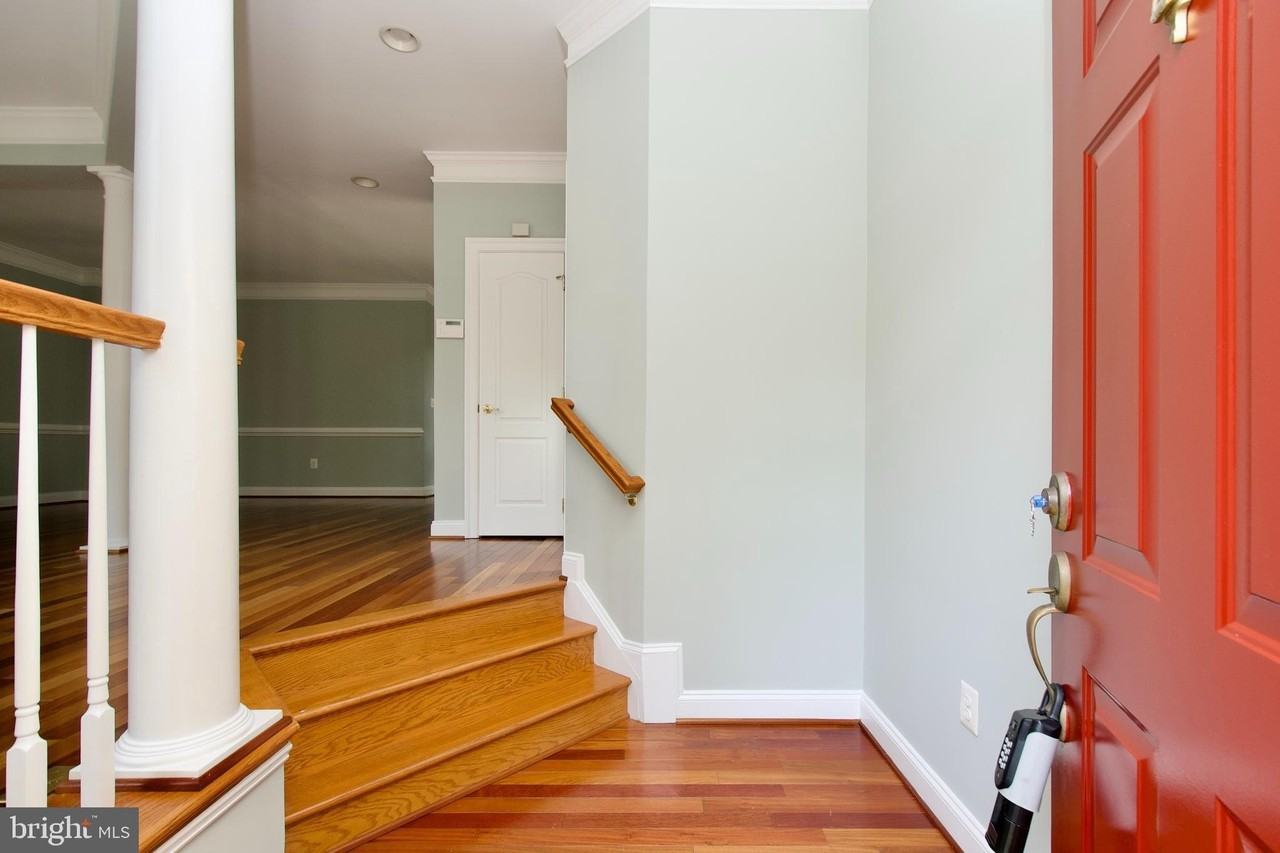 6411 Velliety Ln - Photo 4 of 50