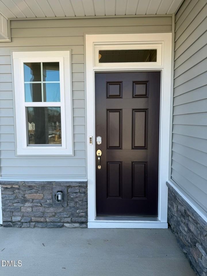 720 Maple Branch Cir - Photo 4 of 32