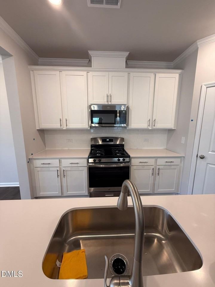 720 Maple Branch Cir - Photo 6 of 32