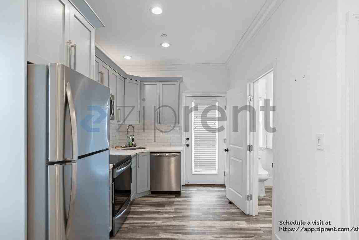 24518 Karina St #1 - Photo 7 of 32