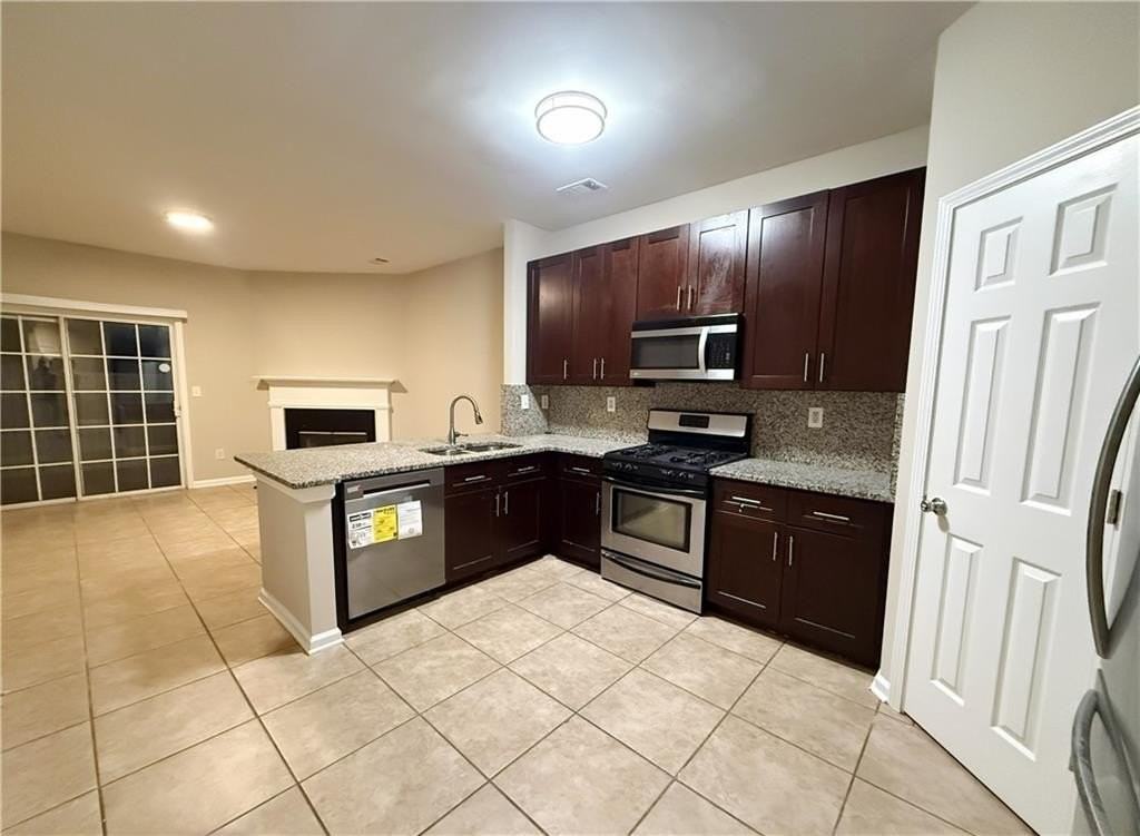 1527 Cove Creek Cir - Photo 6 of 17