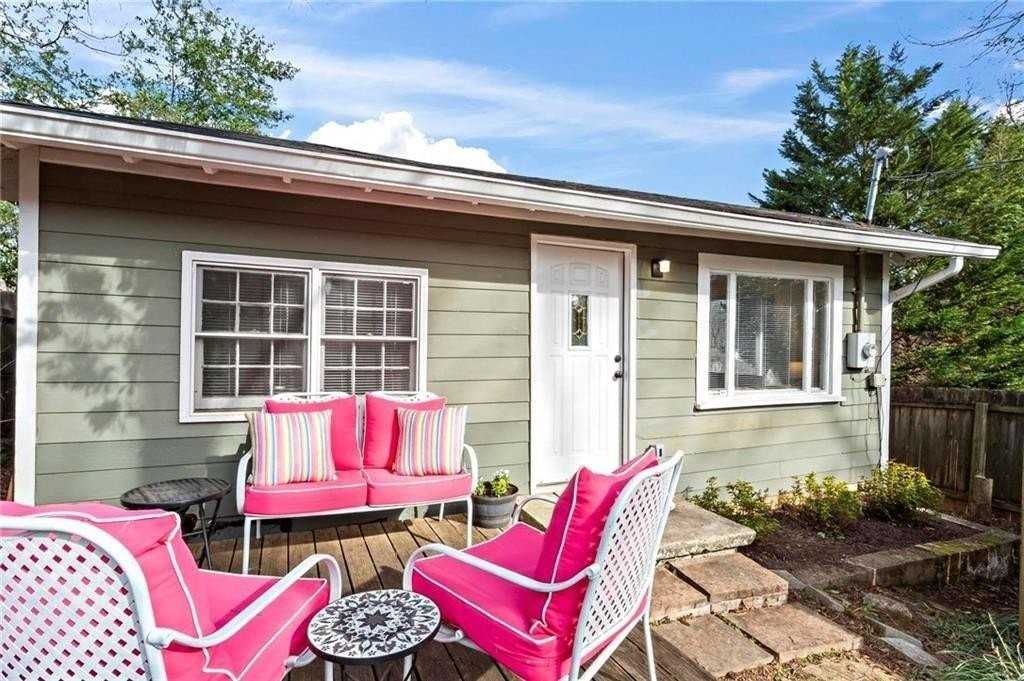 2070 Ridgedale Rd Ne - Photo 2 of 18