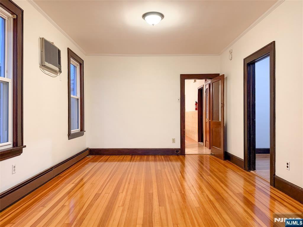 183 Dukes St ##1 - Photo 5 of 29