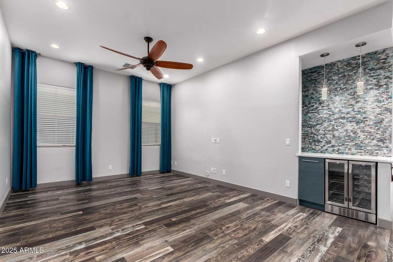 2891 E Citrus Way - Photo 4 of 30