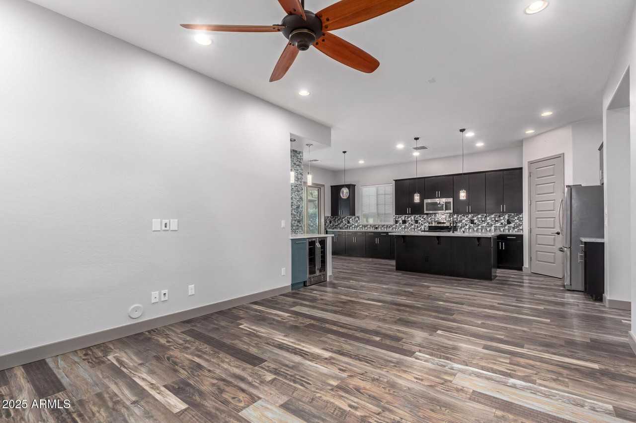 2891 E Citrus Way - Photo 5 of 30