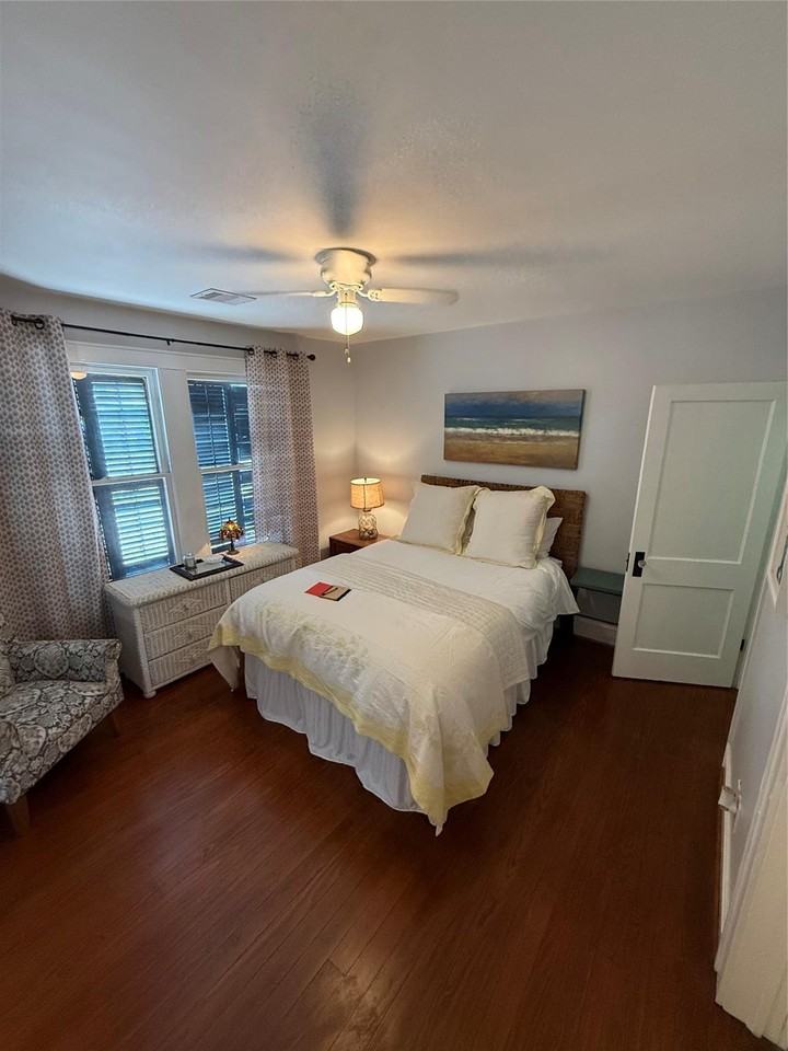 2007 Avenue M Rear - Photo 6 of 14