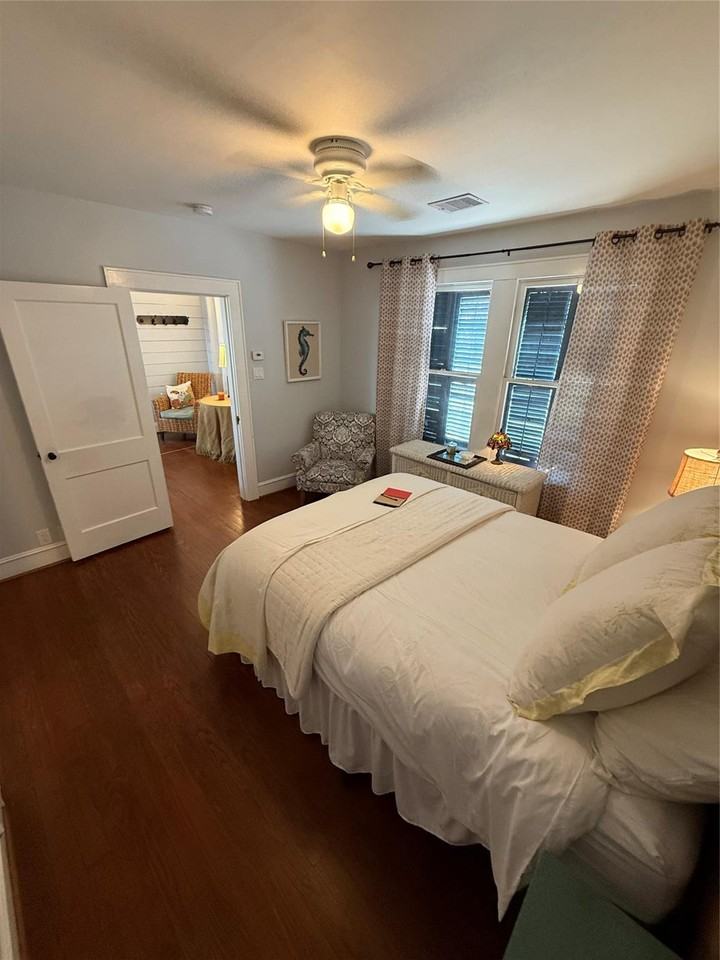 2007 Avenue M Rear - Photo 7 of 14