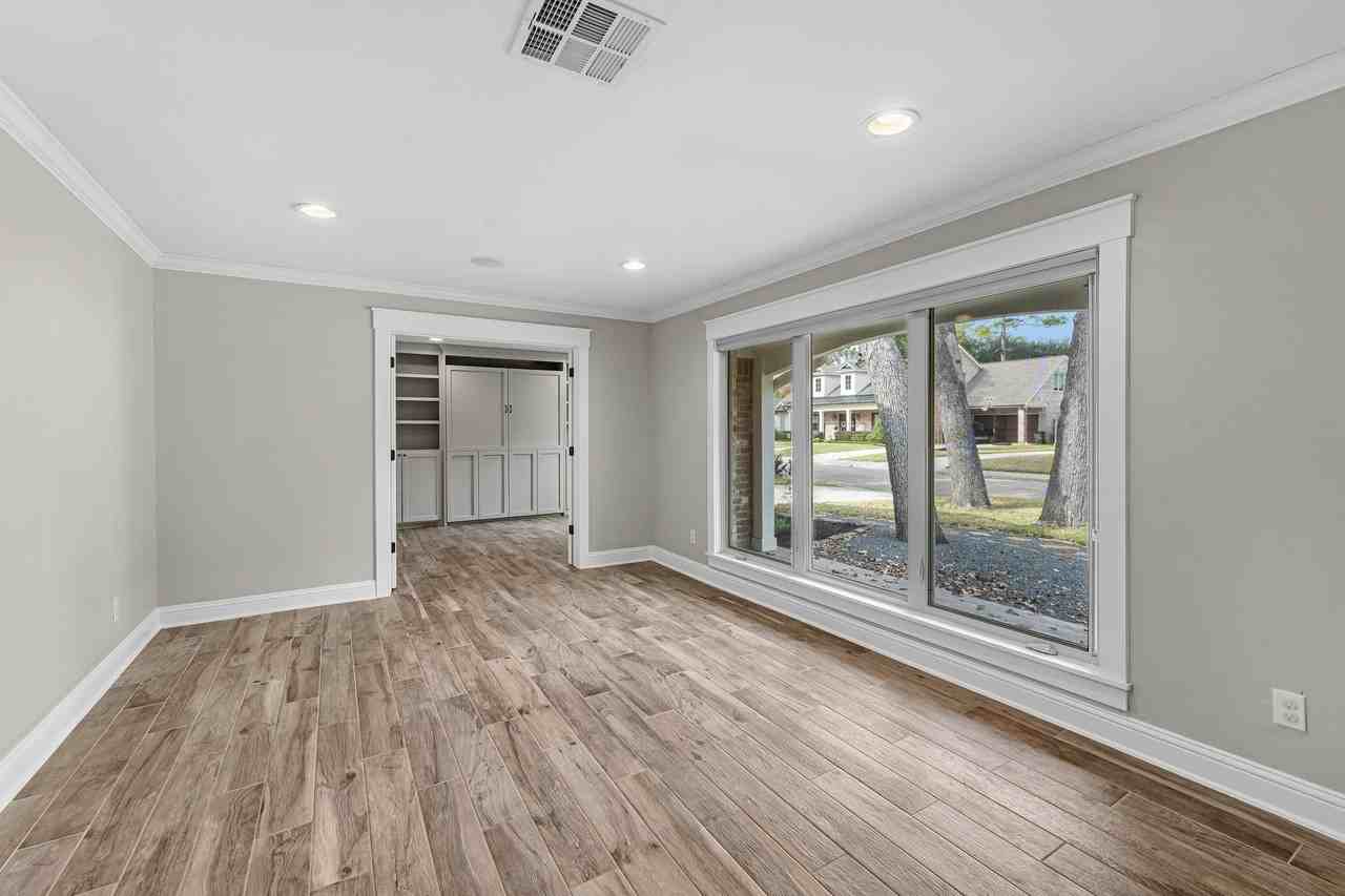 10211 Candlewood Dr - Photo 6 of 36