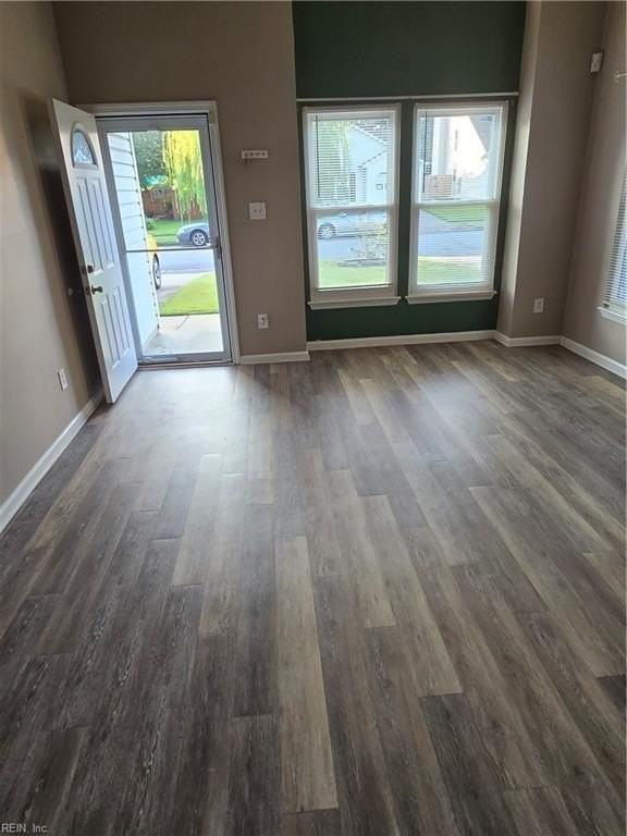 1061 Gauguin Dr - Photo 4 of 46