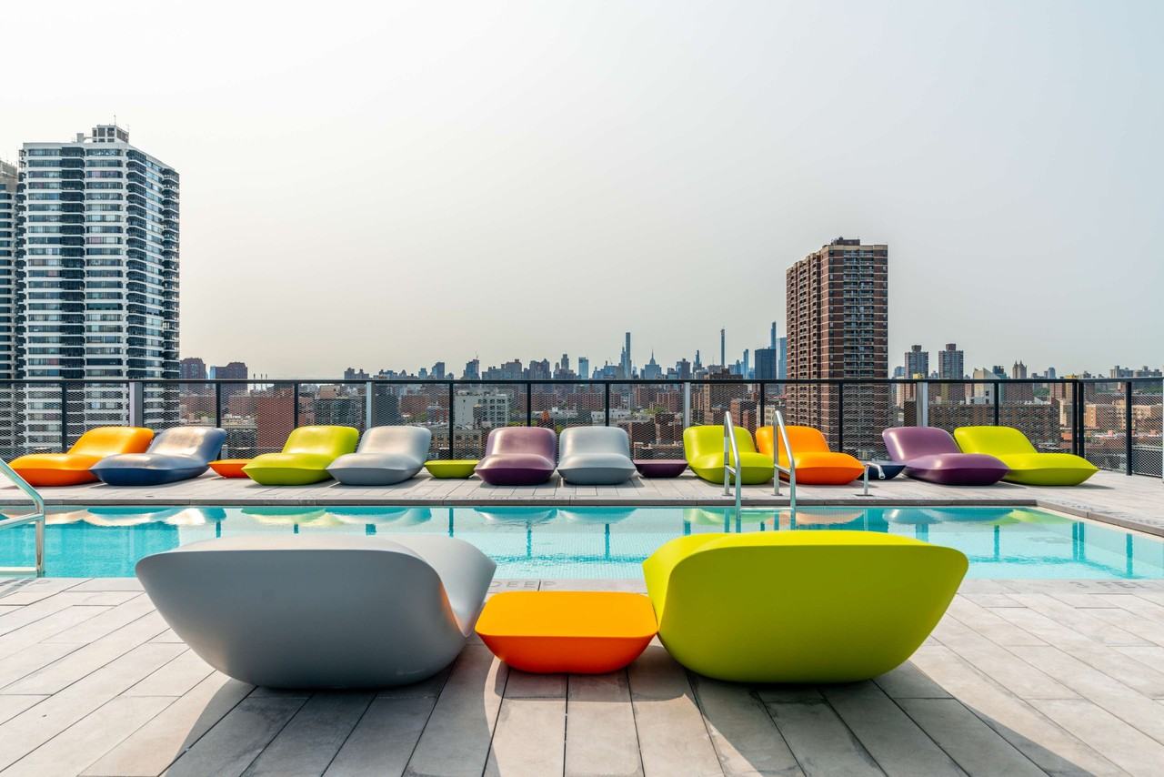 The Smile - Photo 3 of 50