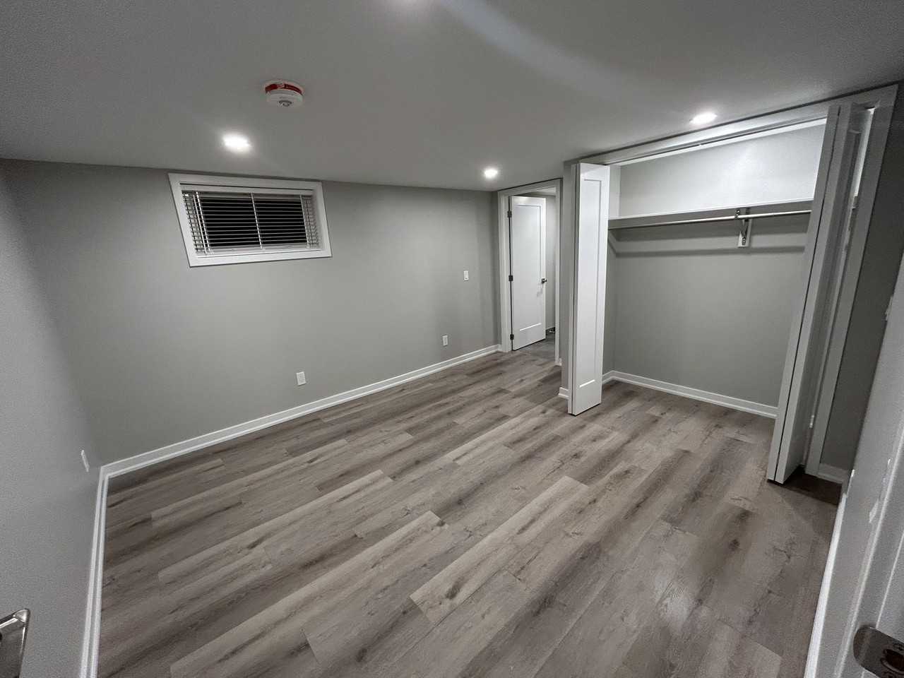 Ritson Rd S & King St E #B - Photo 4 of 7