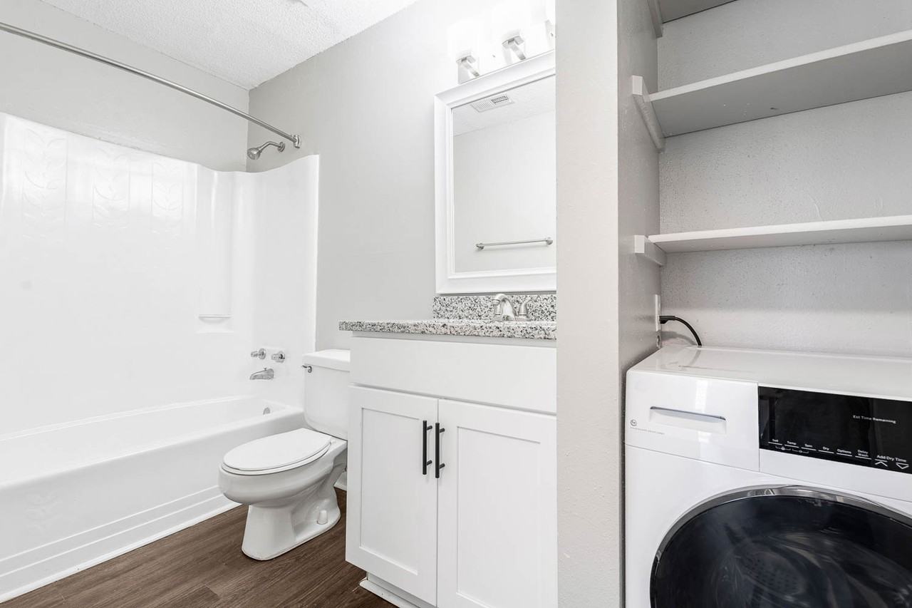 Rivercreek Apartments - Photo 6 of 25