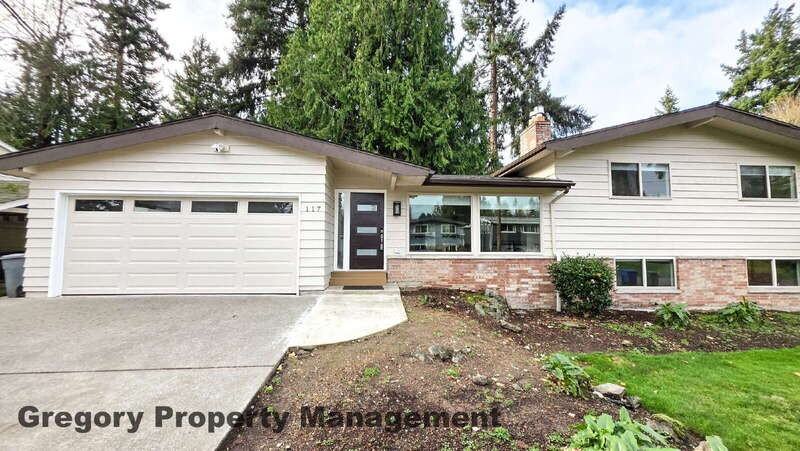 117 154th Pl Ne - Photo 3 of 28