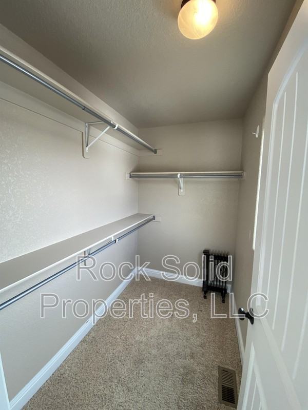 6971 Boot Strap Ct - Photo 5 of 13