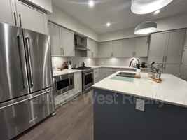 featured image of 1400 Country Club Dr