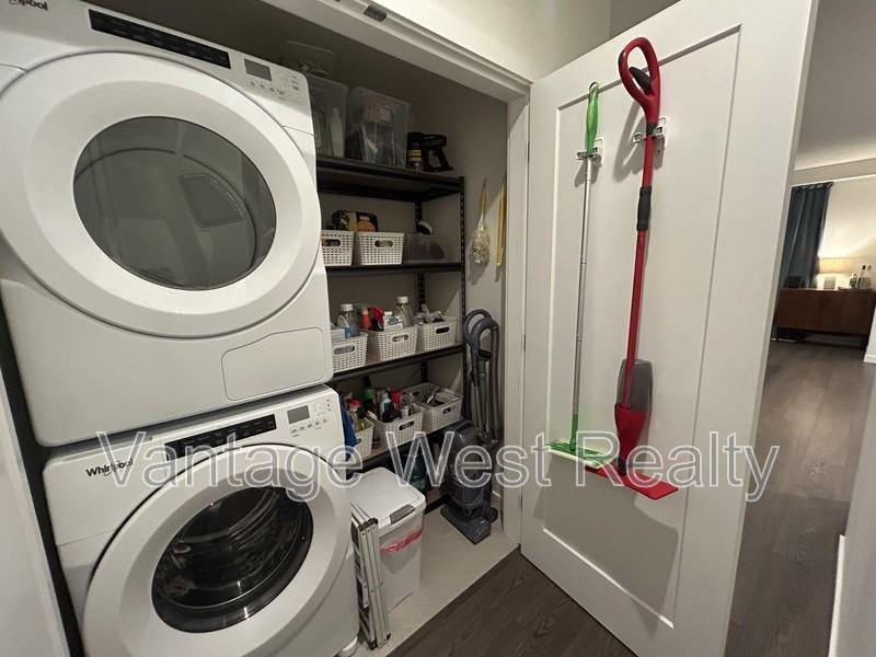 1400 Country Club Dr - Photo 7 of 18