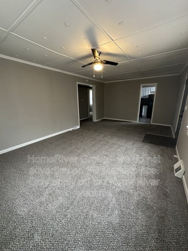 1 E Brown St - Photo 3 of 17