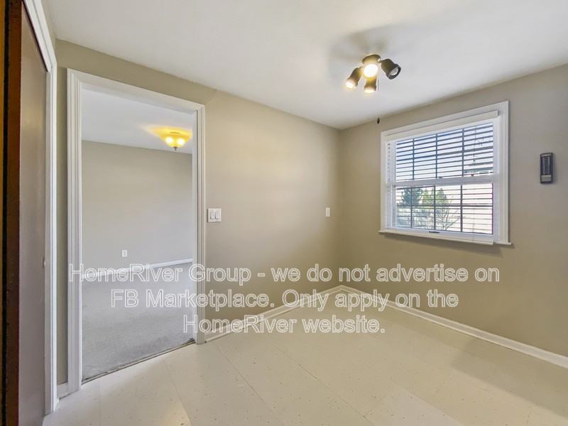 11008 W 91st St - Photo 5 of 22