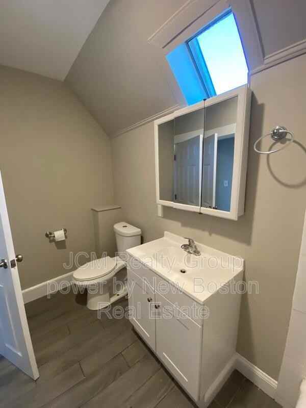 65 Shepard St #3-3rdFL - Photo 2 of 11