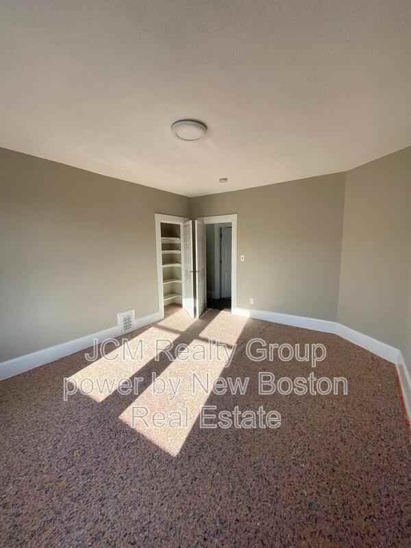 65 Shepard St #3-3rdFL - Photo 3 of 11