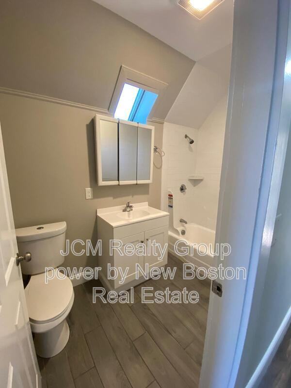 65 Shepard St #3-3rdFL - Photo 5 of 11