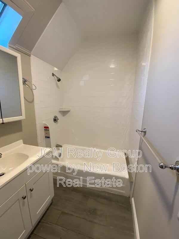 65 Shepard St #3-3rdFL - Photo 6 of 11