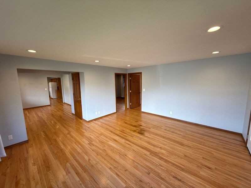 610 Liberty St Se - Photo 5 of 36