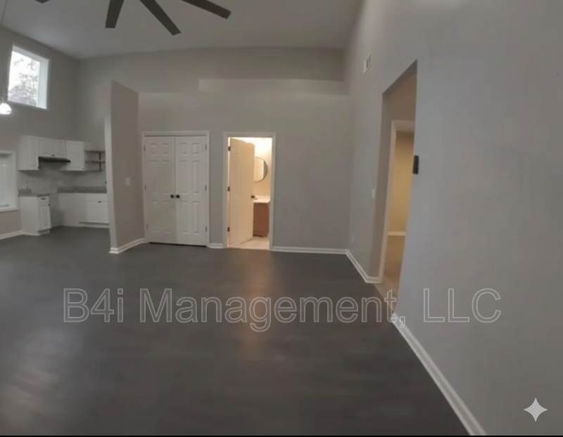 226 Polar Rock Rd Sw - Photo 3 of 10