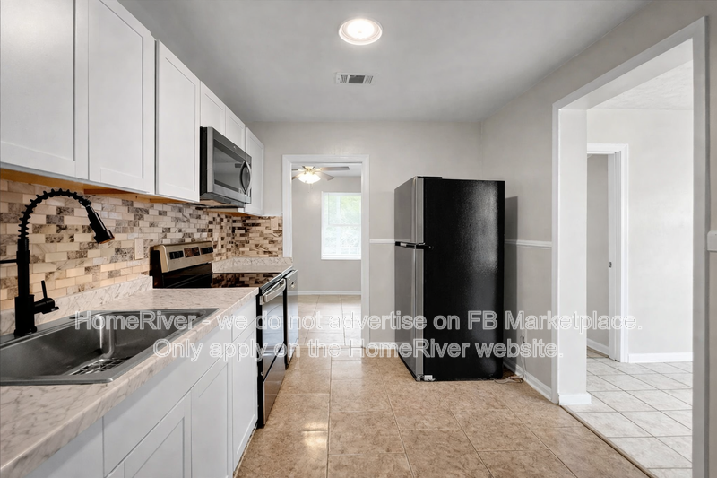 26 Lincoln Rd #A - Photo 5 of 11