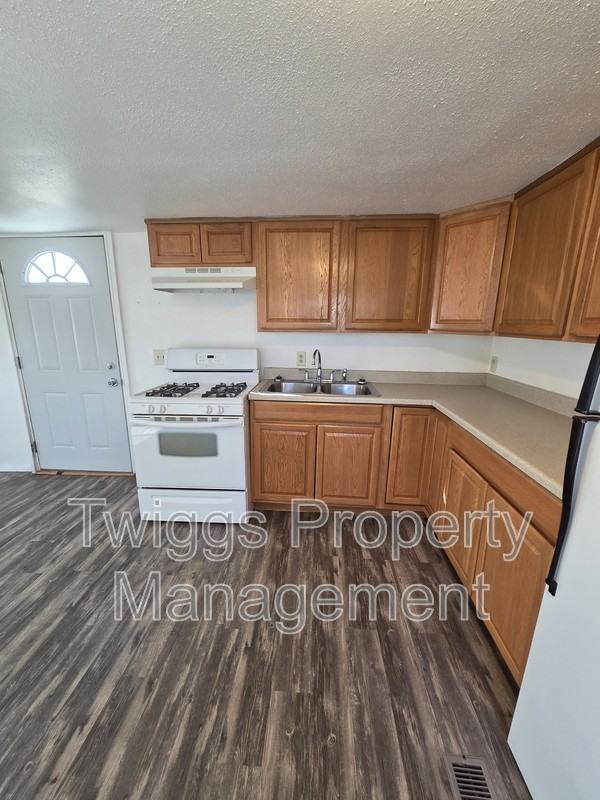 107 Gumbo Dr #8 - Photo 6 of 10